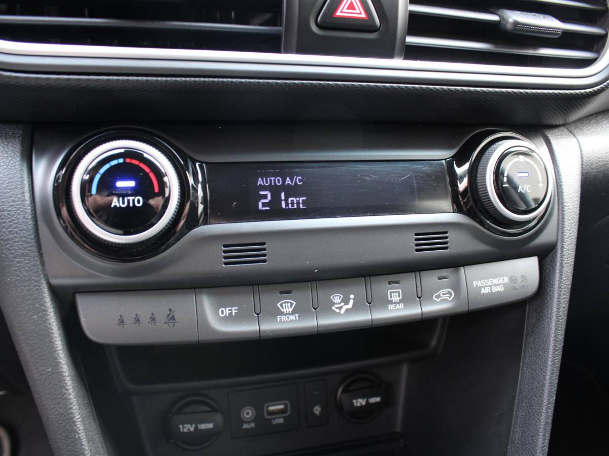 Hyundai Kona Hyundai Kona 1.0T Premium | STOEL VERWARMING & VERKOELING | APPLE CARPLAY/ANDROID |