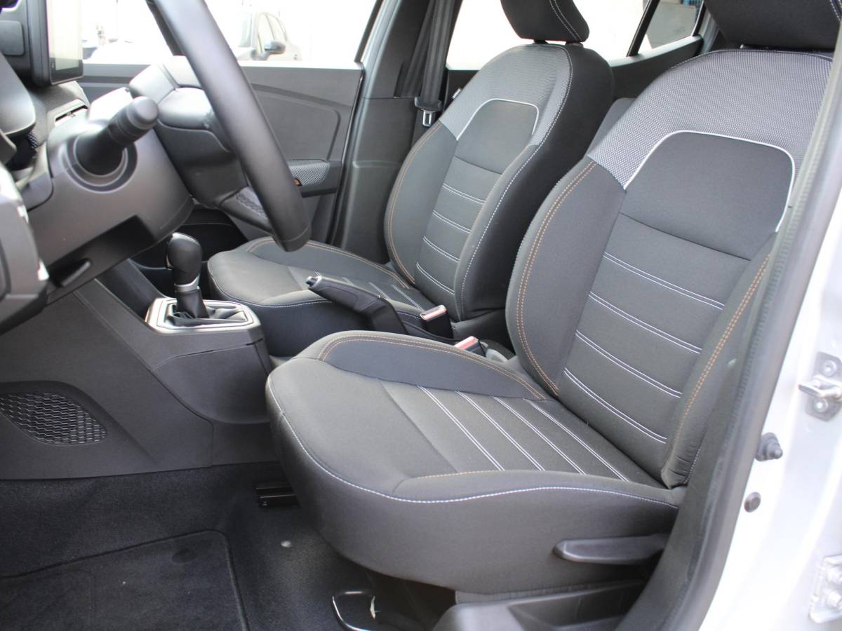 Dacia Sandero Stepway Dacia Sandero Stepway 1.0 TCe 90 Extreme | AUTOMAAT | APPLE CARPLAY | NAVIGATIE | DODE HOEK DETECTIE |