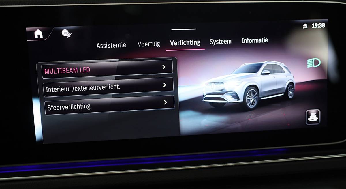 Mercedes-Benz GLE Mercedes-Benz GLE-klasse 400 e 4MATIC AMG 63 Look / Head Up / Luchtvering / Memory / Acc / Lane Assist / Burmester / Leder / 23 In