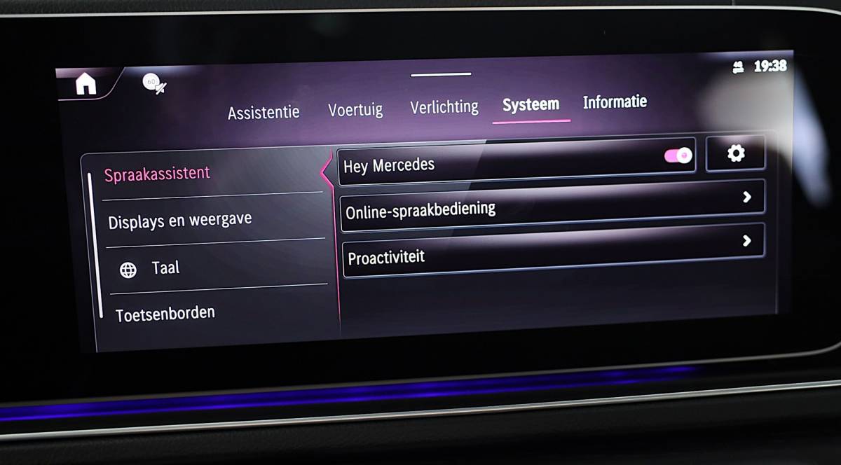 Mercedes-Benz GLE Mercedes-Benz GLE-klasse 400 e 4MATIC AMG 63 Look / Head Up / Luchtvering / Memory / Acc / Lane Assist / Burmester / Leder / 23 In