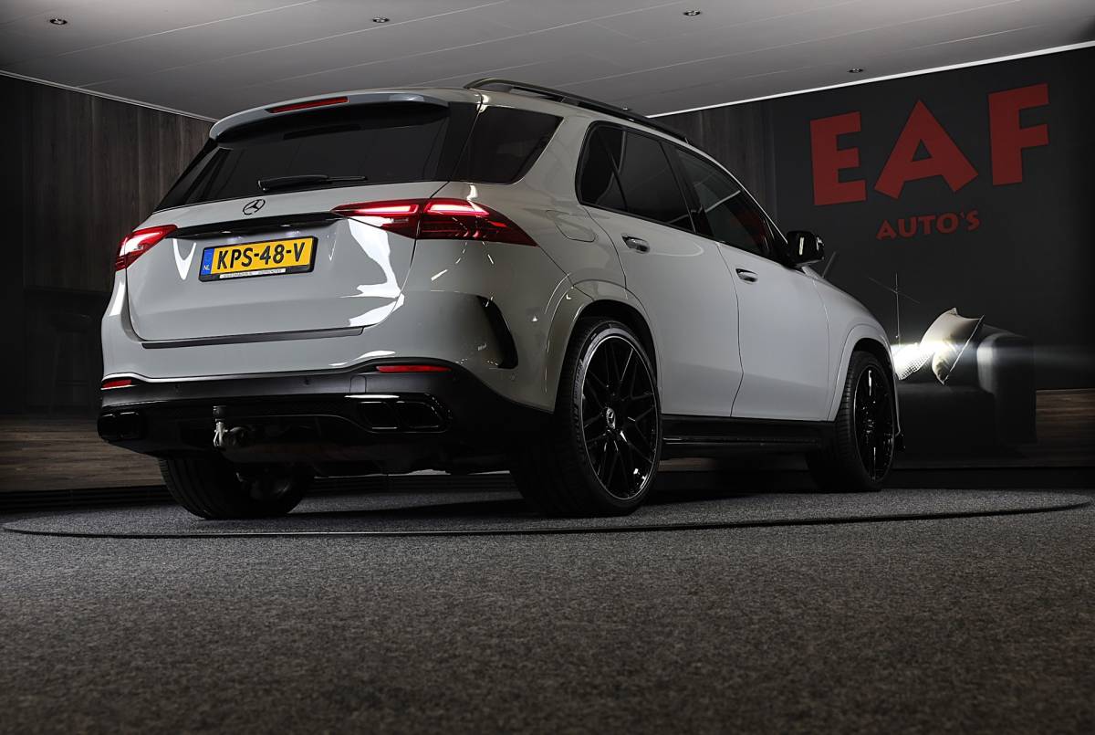 Mercedes-Benz GLE Mercedes-Benz GLE-klasse 400 e 4MATIC AMG 63 Look / Head Up / Luchtvering / Memory / Acc / Lane Assist / Burmester / Leder / 23 In