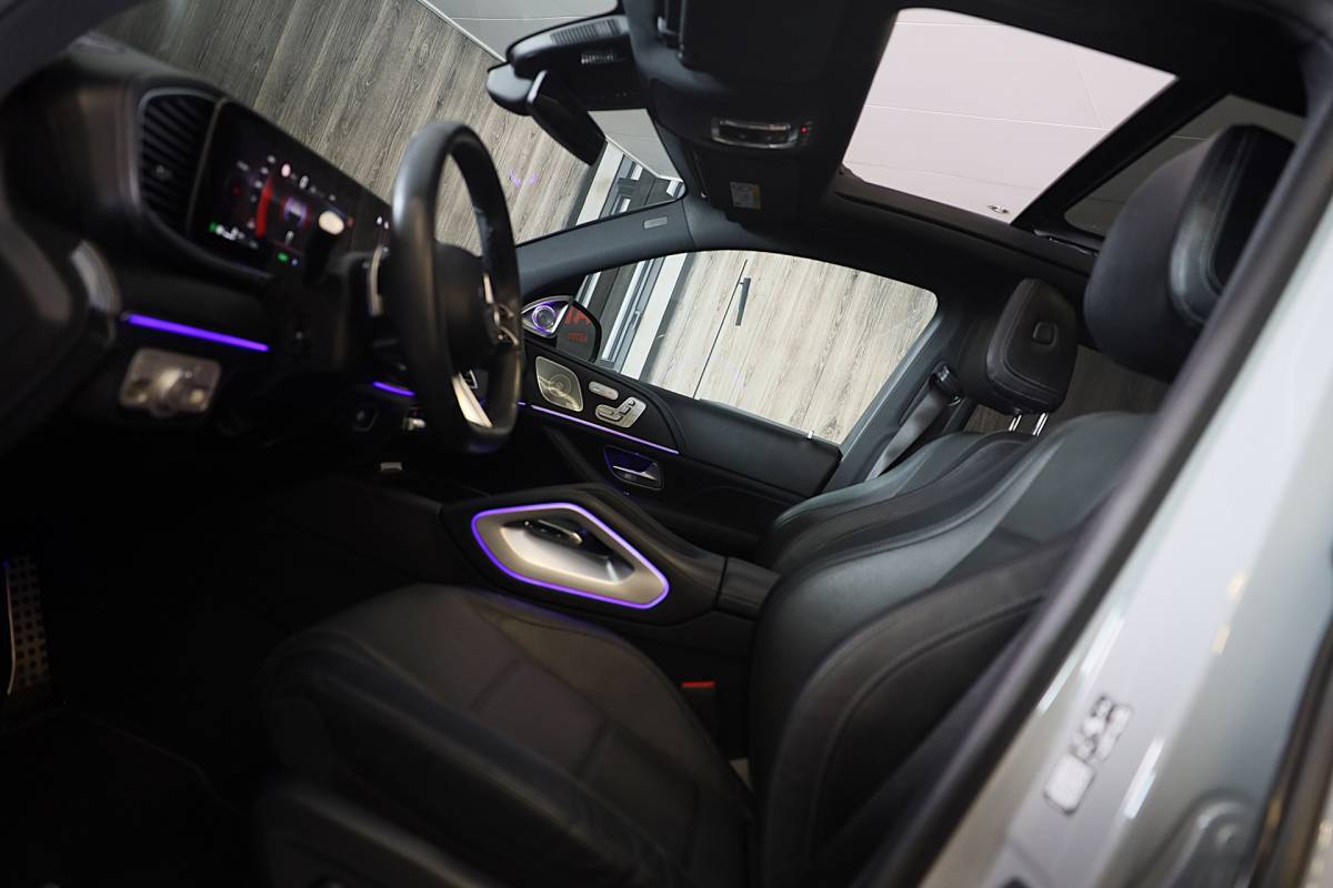 Mercedes-Benz GLE Mercedes-Benz GLE-klasse 400 e 4MATIC AMG 63 Look / Head Up / Luchtvering / Memory / Acc / Lane Assist / Burmester / Leder / 23 In