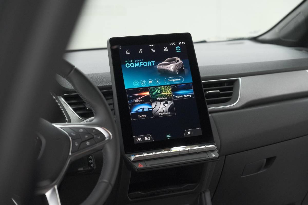 Renault Captur Renault Captur 1.6 E-Tech full hybrid 145 techno | Camera | Navigatie | Apple Carplay | Parkeersensoren