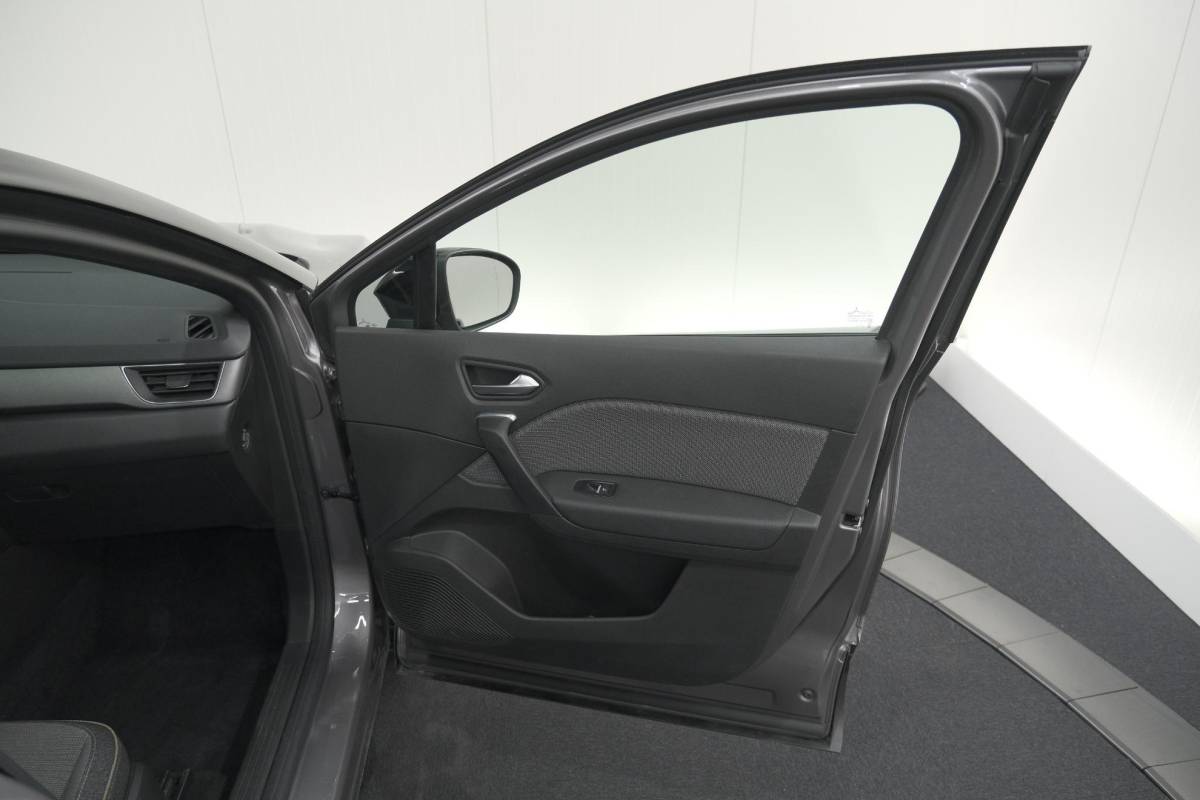 Renault Captur Renault Captur 1.6 E-Tech full hybrid 145 techno | Camera | Navigatie | Apple Carplay | Parkeersensoren