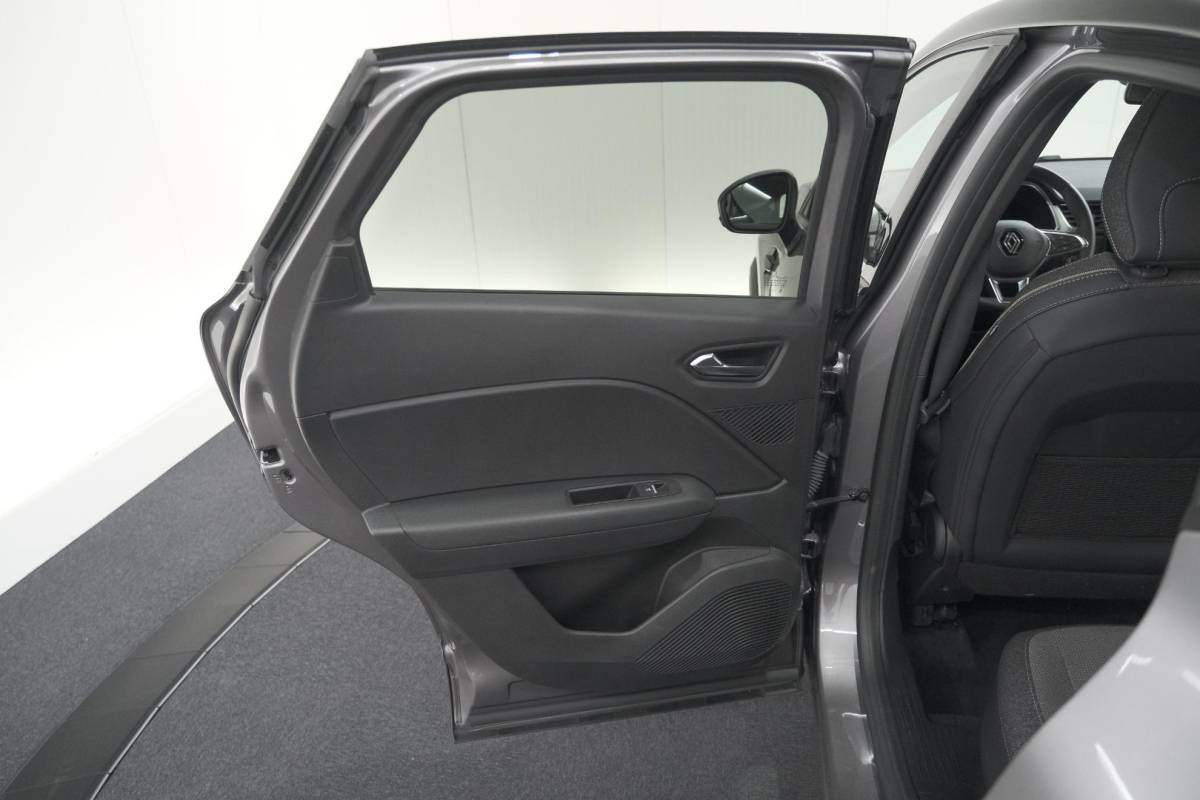 Renault Captur Renault Captur 1.6 E-Tech full hybrid 145 techno | Camera | Navigatie | Apple Carplay | Parkeersensoren