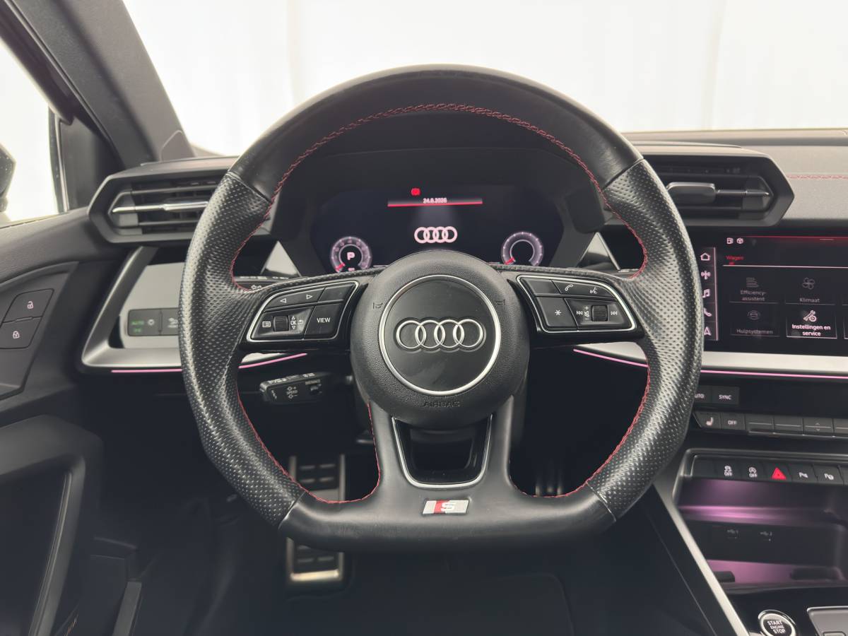 Audi A3 Audi A3 Limousine 30 TFSI S edition S-Line MHEV (INCL-BTW) Aut. *LEATHER | MATRIX-LED | HEATED-SPORTSEATS | ADAPTIVE-CRUISE | CAMERA | DIGI-COCKPIT | NAVI-FULLMAP | PRIVACY-GLASS | AMBIENT-LIGHT | SHIFT-PADDLES | ECC | PDC | 18”ALU*