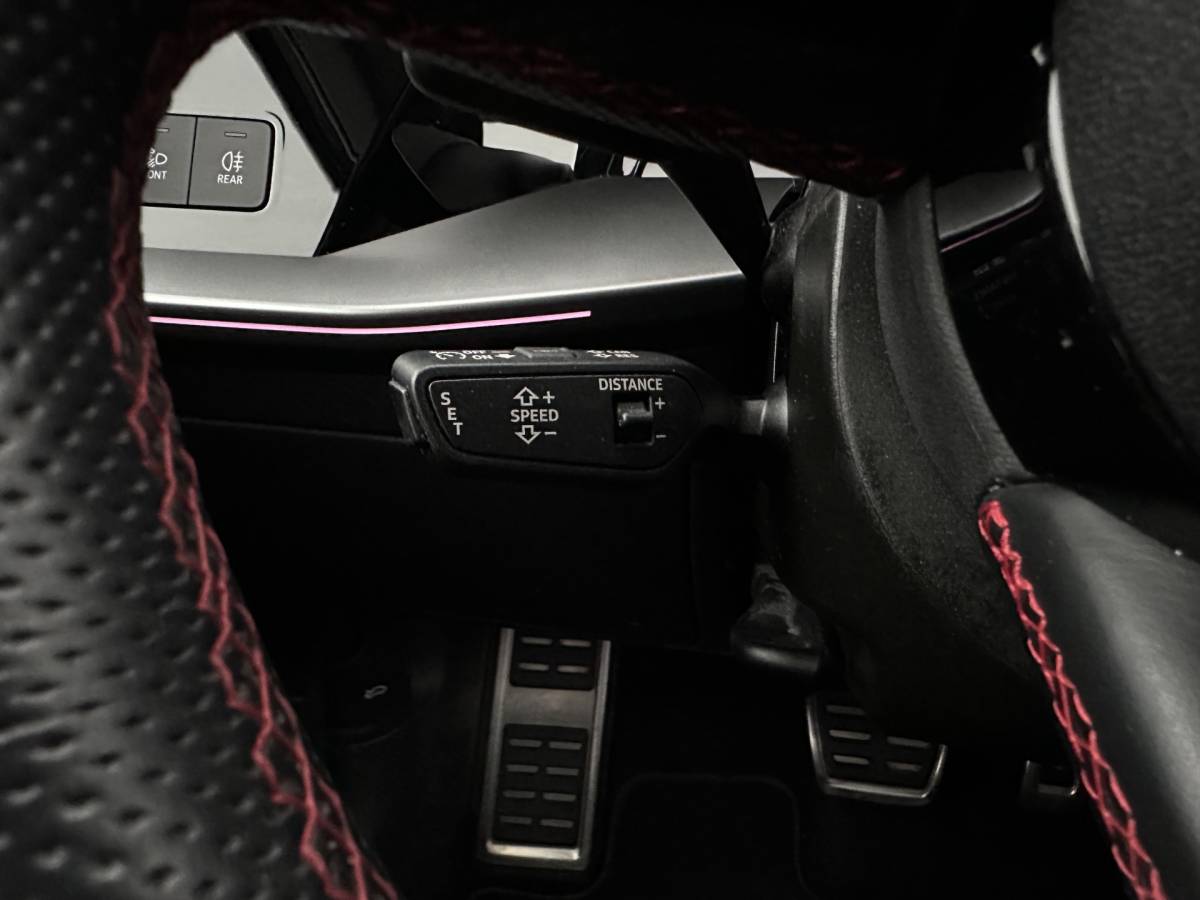Audi A3 Audi A3 Limousine 30 TFSI S edition S-Line MHEV (INCL-BTW) Aut. *LEATHER | MATRIX-LED | HEATED-SPORTSEATS | ADAPTIVE-CRUISE | CAMERA | DIGI-COCKPIT | NAVI-FULLMAP | PRIVACY-GLASS | AMBIENT-LIGHT | SHIFT-PADDLES | ECC | PDC | 18”ALU*