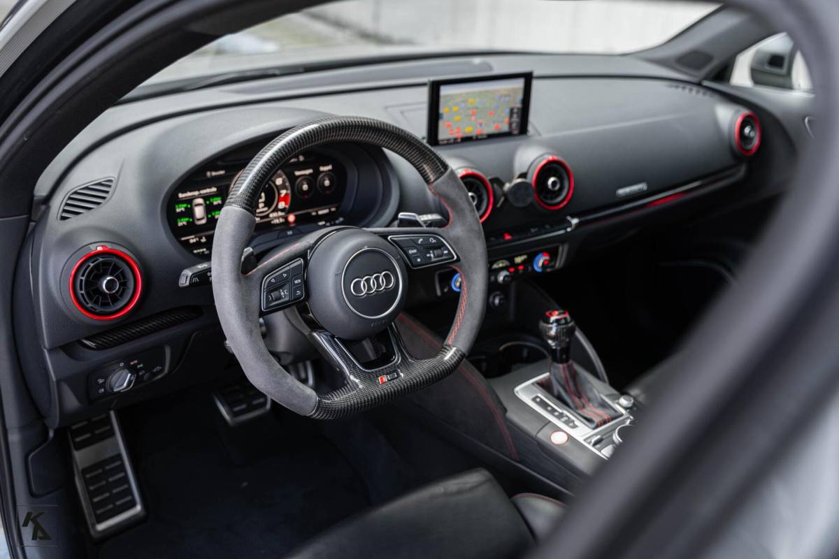 Audi RS3 Audi RS3 2.5 TFSI RS3 | 2018 Quattro | DAZA Carbon KW V3