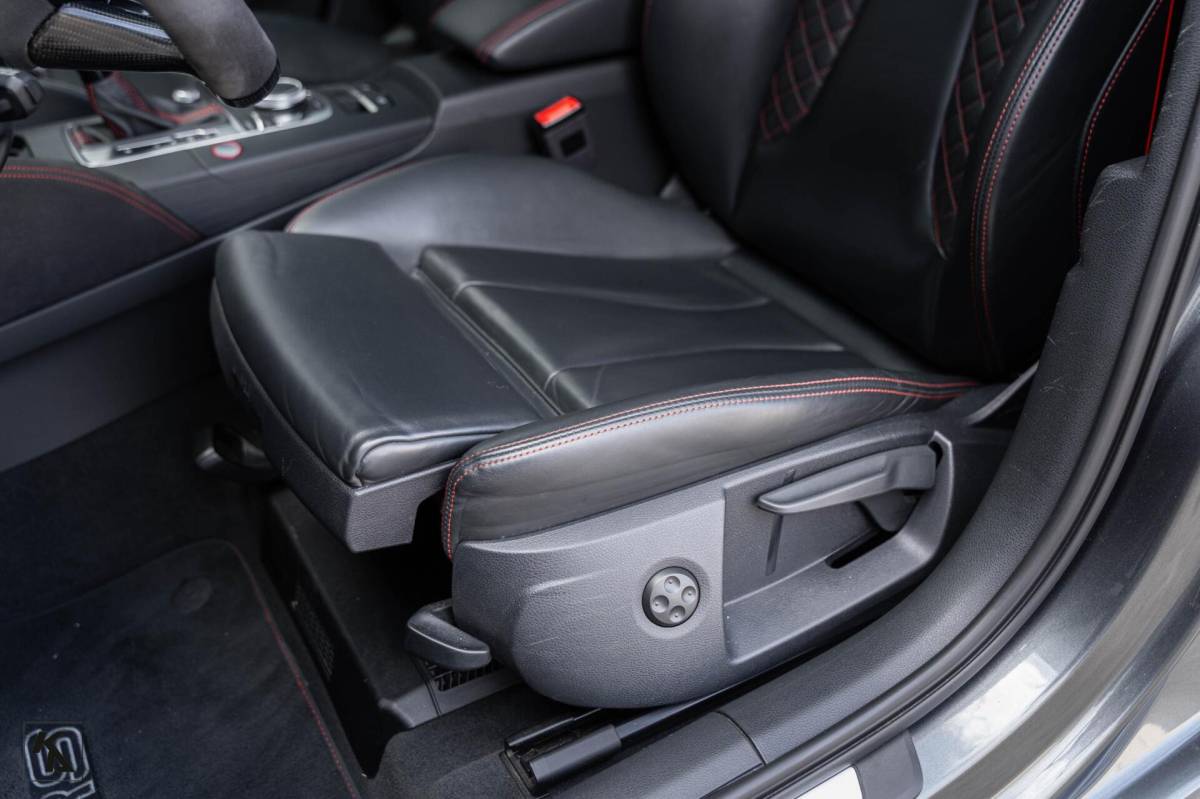 Audi RS3 Audi RS3 2.5 TFSI RS3 | 2018 Quattro | DAZA Carbon KW V3
