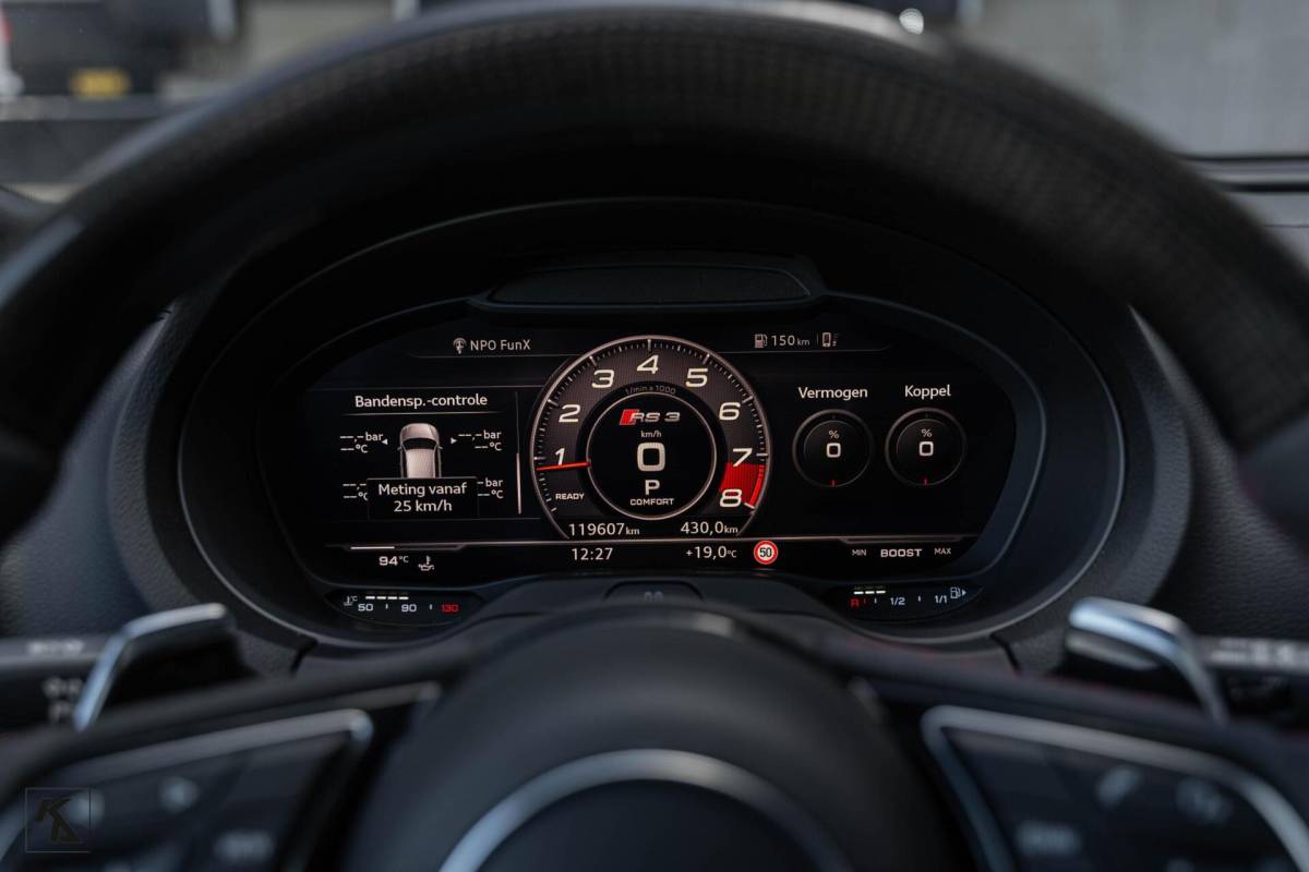 Audi RS3 Audi RS3 2.5 TFSI RS3 | 2018 Quattro | DAZA Carbon KW V3