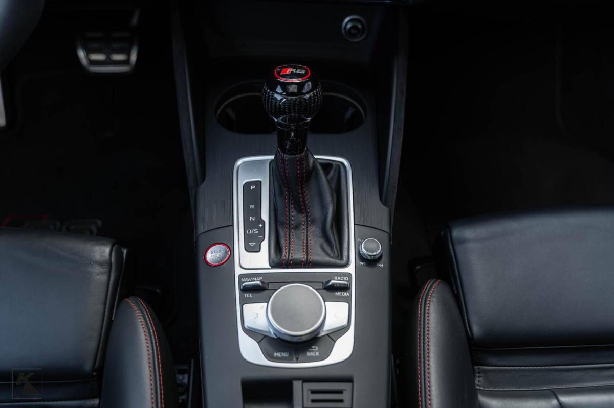 Audi RS3 Audi RS3 2.5 TFSI RS3 | 2018 Quattro | DAZA Carbon KW V3