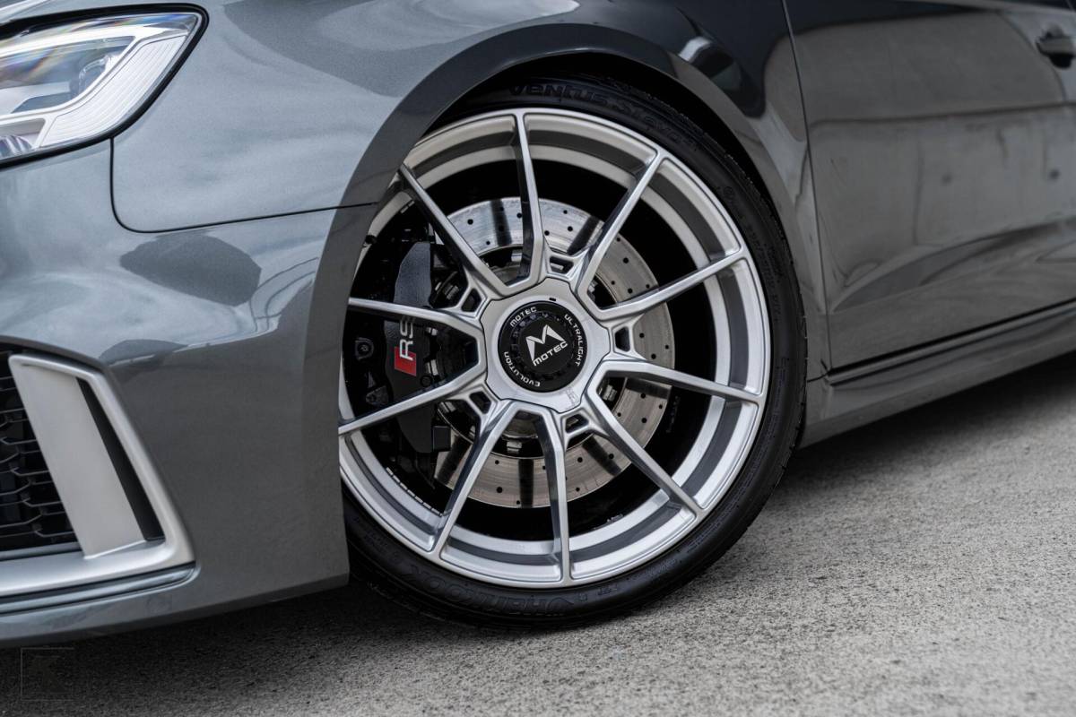 Audi RS3 Audi RS3 2.5 TFSI RS3 | 2018 Quattro | DAZA Carbon KW V3