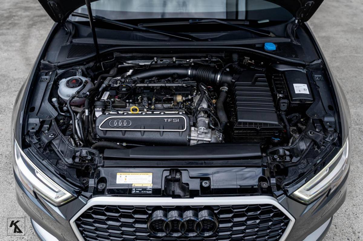 Audi RS3 Audi RS3 2.5 TFSI RS3 | 2018 Quattro | DAZA Carbon KW V3