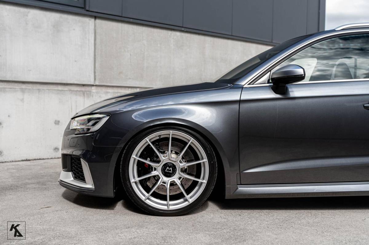 Audi RS3 Audi RS3 2.5 TFSI RS3 | 2018 Quattro | DAZA Carbon KW V3