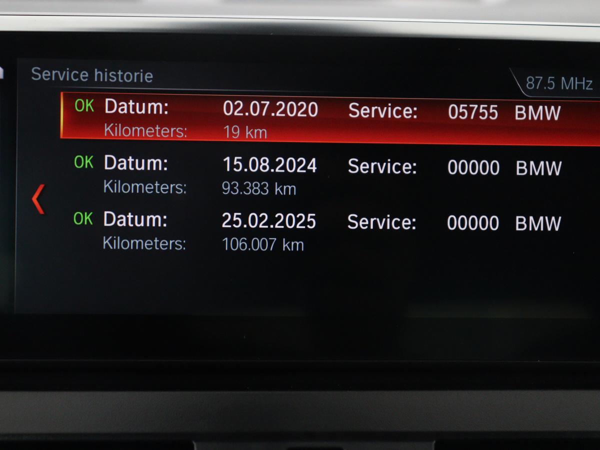 BMW 2 Serie BMW 2-serie Active Tourer 218i Executive Edition | Half leder | Cruise control | Head-up |  Interieur verlichting | Navigatie | Bluetooth | Elektrische achterklep | Trekhaak