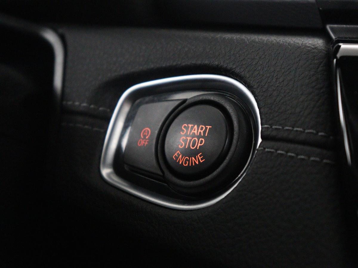 BMW 2 Serie BMW 2-serie Active Tourer 218i Executive Edition | Half leder | Cruise control | Head-up |  Interieur verlichting | Navigatie | Bluetooth | Elektrische achterklep | Trekhaak