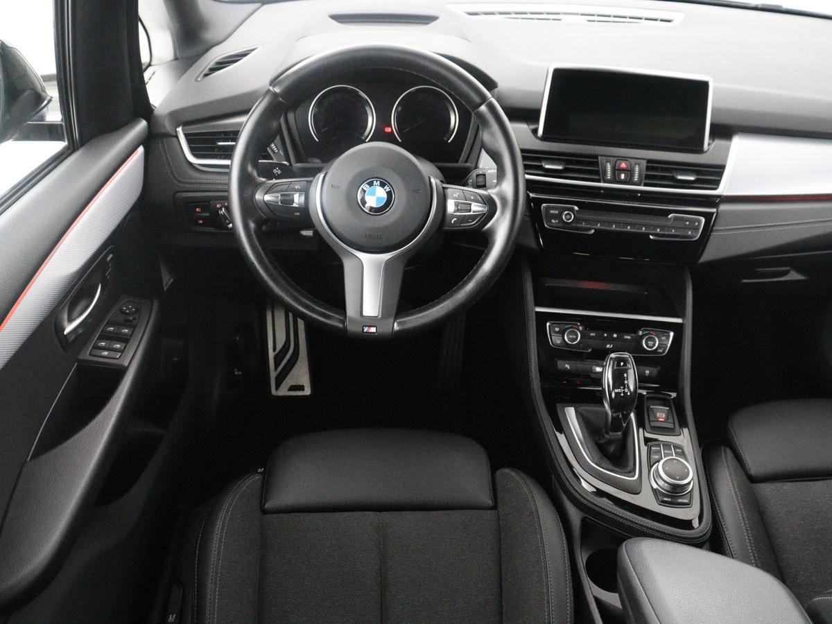 BMW 2 Serie BMW 2-serie Active Tourer 218i Executive Edition | Half leder | Cruise control | Head-up |  Interieur verlichting | Navigatie | Bluetooth | Elektrische achterklep | Trekhaak