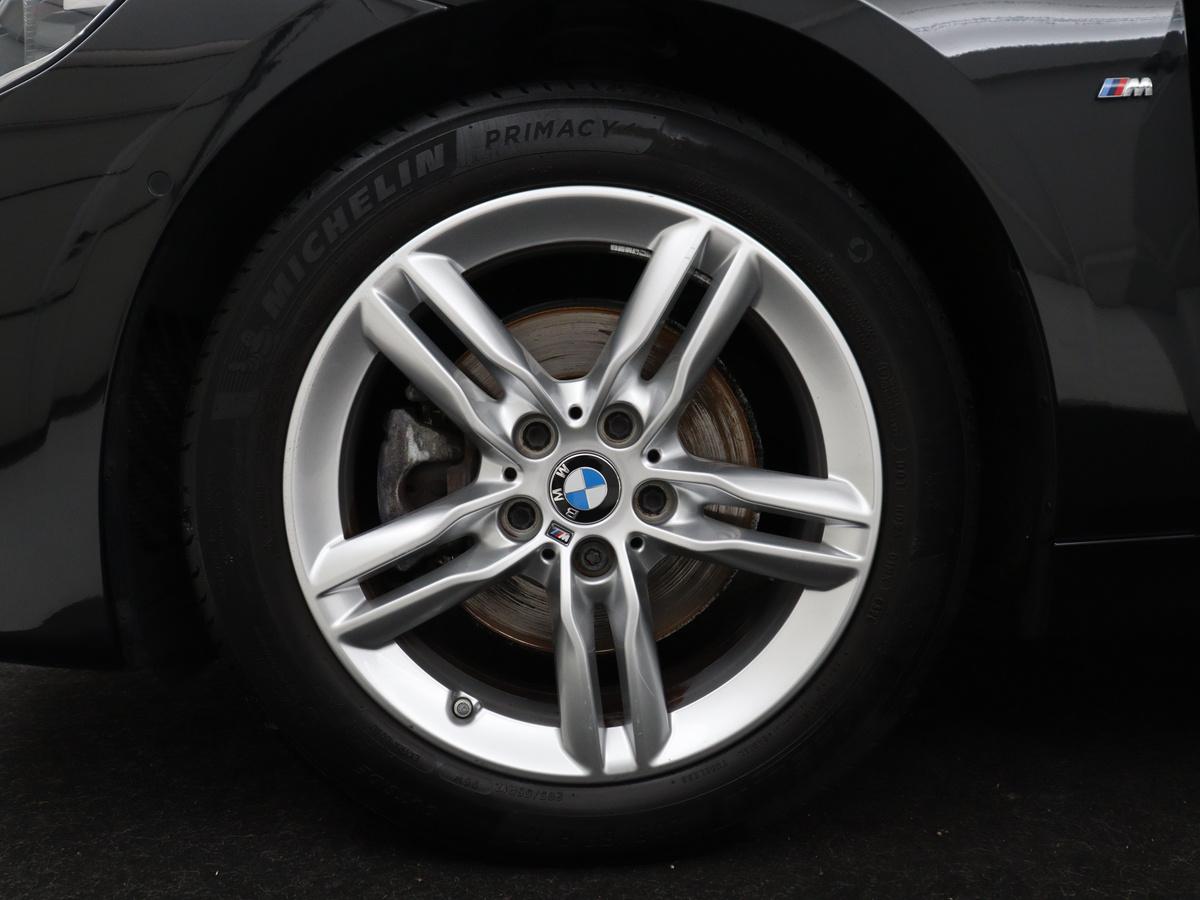 BMW 2 Serie BMW 2-serie Active Tourer 218i Executive Edition | Half leder | Cruise control | Head-up |  Interieur verlichting | Navigatie | Bluetooth | Elektrische achterklep | Trekhaak
