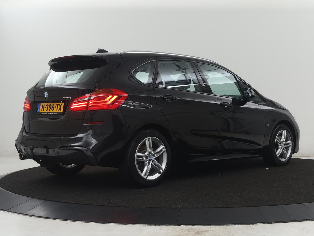 BMW 2 Serie BMW 2-serie Active Tourer 218i Executive Edition | Half leder | Cruise control | Head-up |  Interieur verlichting | Navigatie | Bluetooth | Elektrische achterklep | Trekhaak