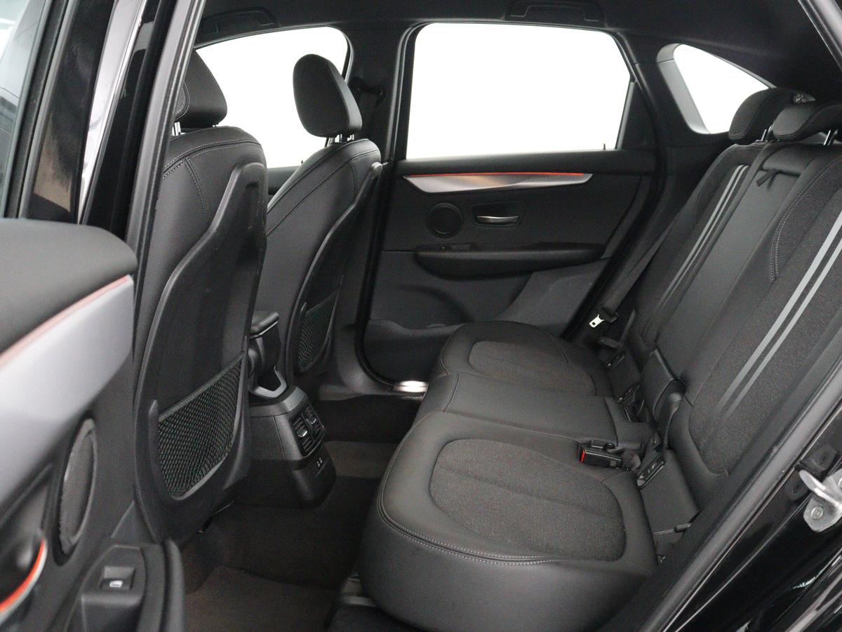 BMW 2 Serie BMW 2-serie Active Tourer 218i Executive Edition | Half leder | Cruise control | Head-up |  Interieur verlichting | Navigatie | Bluetooth | Elektrische achterklep | Trekhaak