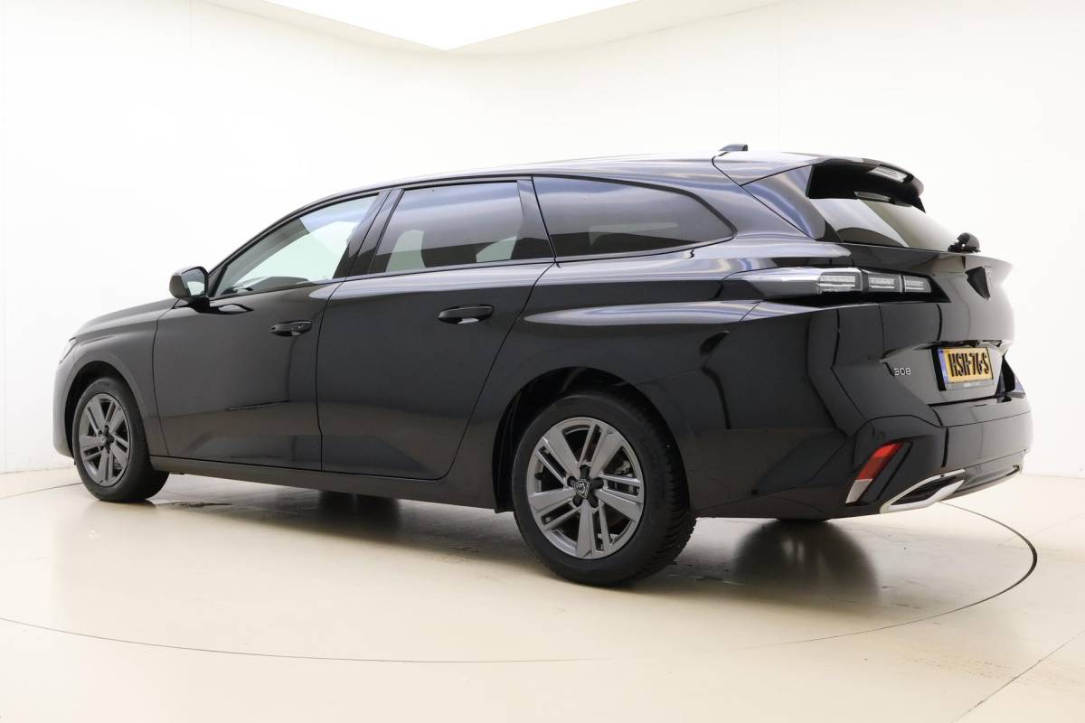 Peugeot 308 Peugeot 308 SW 1.2T 130pk Allure | AGR Stoel | Apple Carplay/Android Auto | Stoelverwarming | Achteruitrijcamera | Climate & Cruise Control |