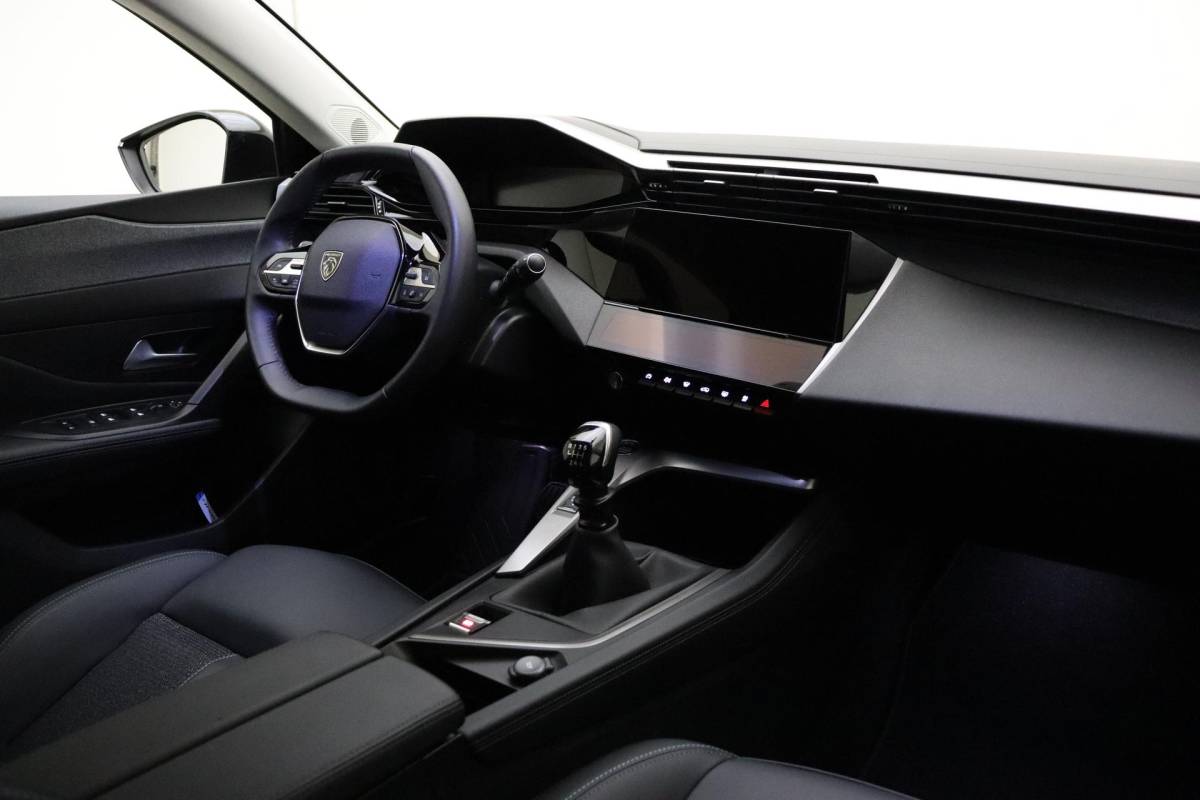 Peugeot 308 Peugeot 308 SW 1.2T 130pk Allure | AGR Stoel | Apple Carplay/Android Auto | Stoelverwarming | Achteruitrijcamera | Climate & Cruise Control |