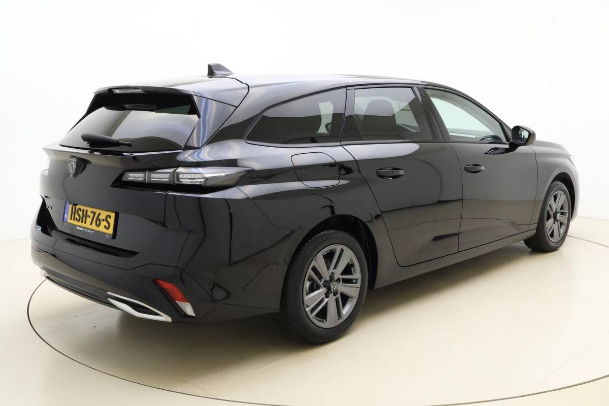 Peugeot 308 Peugeot 308 SW 1.2T 130pk Allure | AGR Stoel | Apple Carplay/Android Auto | Stoelverwarming | Achteruitrijcamera | Climate & Cruise Control |