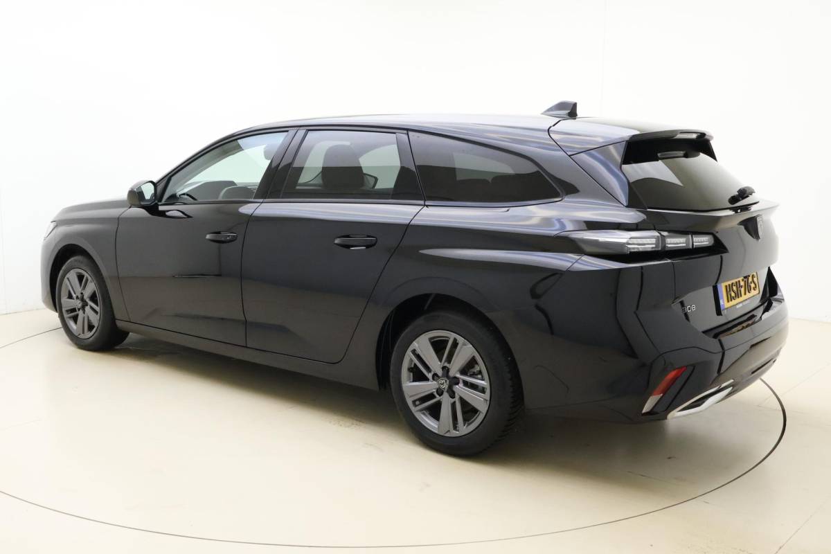 Peugeot 308 Peugeot 308 SW 1.2T 130pk Allure | AGR Stoel | Apple Carplay/Android Auto | Stoelverwarming | Achteruitrijcamera | Climate & Cruise Control |
