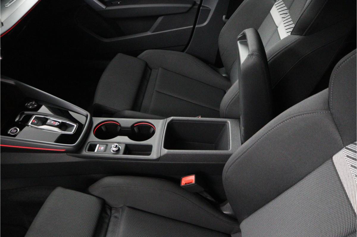 Audi A3 Audi A3 Sportback 35 TFSI S-LINE Edition, Facelift | Virtual | APP | Camera | Navi | Adapt.Cruise – RIJKLAAR