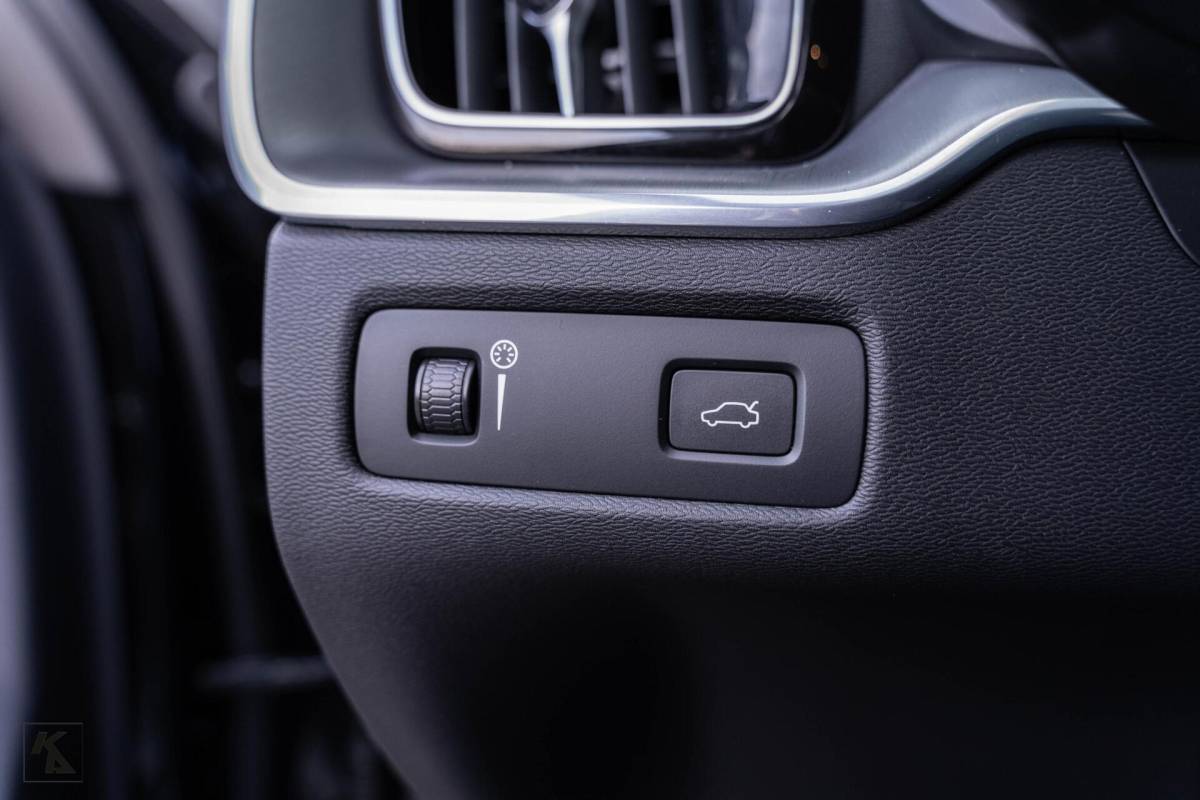 Volvo XC60 Volvo XC60 2.0 B4 | 2021 | Momentum Pro |ACC-BLIS-LED Org.NL
