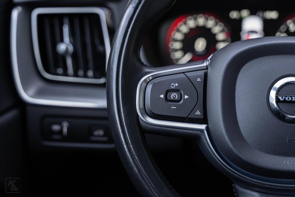 Volvo XC60 Volvo XC60 2.0 B4 | 2021 | Momentum Pro |ACC-BLIS-LED Org.NL