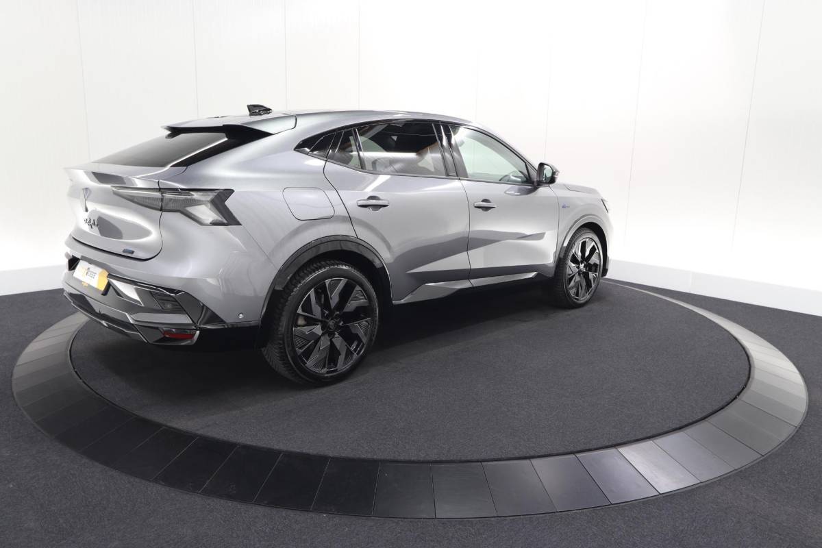 Renault Rafale Renault Rafale 1.2 E-Tech Full Hybrid 200 Esprit Alpine | Solarbay Panoramadak | 4Control | Harman Kardon Audio | Adaptieve Cruise Control