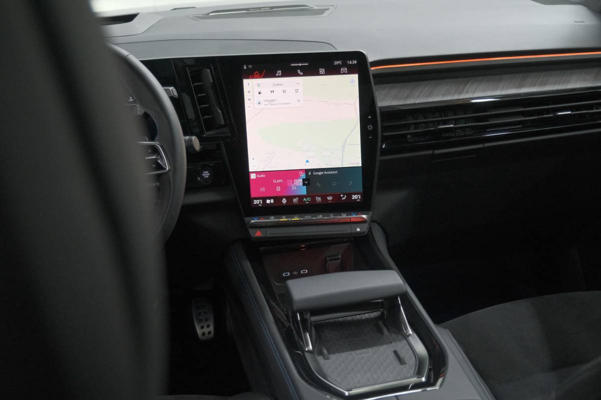 Renault Rafale Renault Rafale 1.2 E-Tech Full Hybrid 200 Esprit Alpine | Solarbay Panoramadak | 4Control | Harman Kardon Audio | Adaptieve Cruise Control