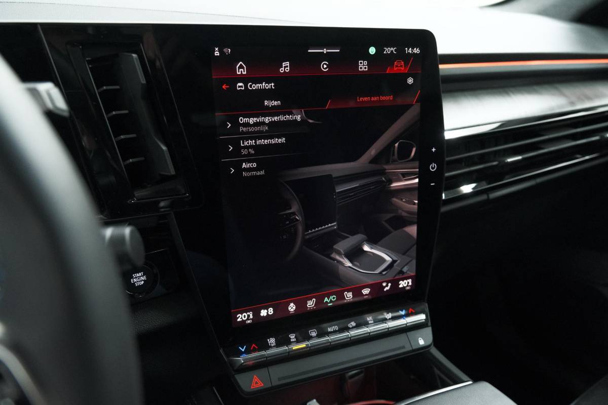 Renault Rafale Renault Rafale 1.2 E-Tech Full Hybrid 200 Esprit Alpine | Solarbay Panoramadak | 4Control | Harman Kardon Audio | Adaptieve Cruise Control