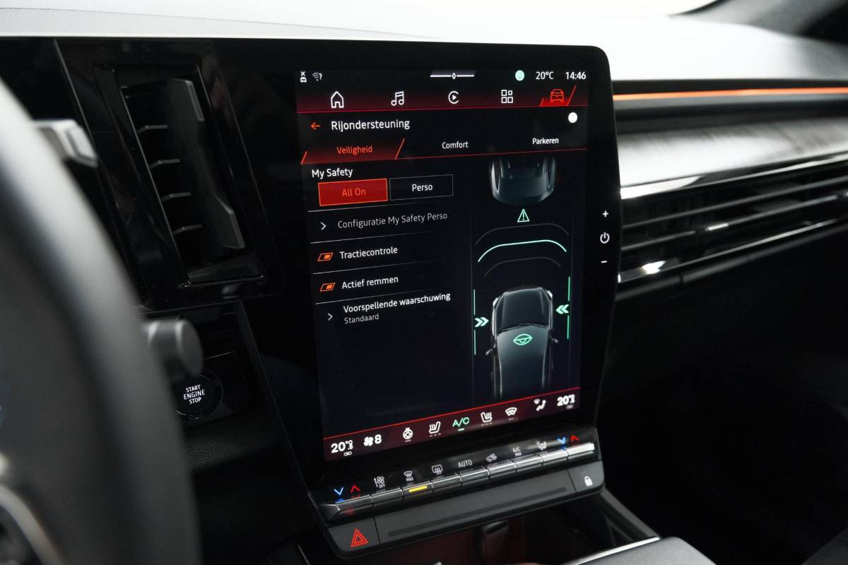 Renault Rafale Renault Rafale 1.2 E-Tech Full Hybrid 200 Esprit Alpine | Solarbay Panoramadak | 4Control | Harman Kardon Audio | Adaptieve Cruise Control