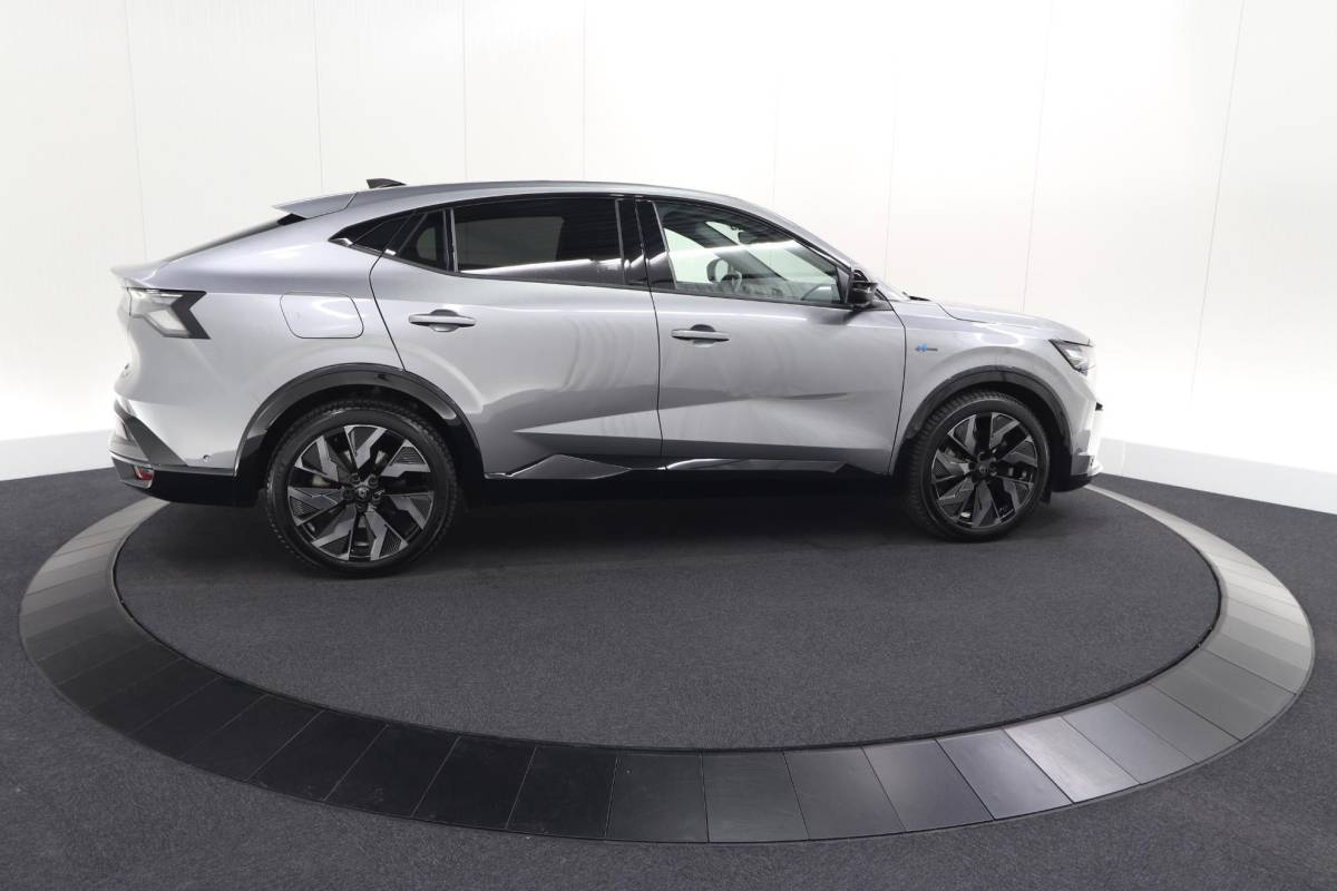 Renault Rafale Renault Rafale 1.2 E-Tech Full Hybrid 200 Esprit Alpine | Solarbay Panoramadak | 4Control | Harman Kardon Audio | Adaptieve Cruise Control