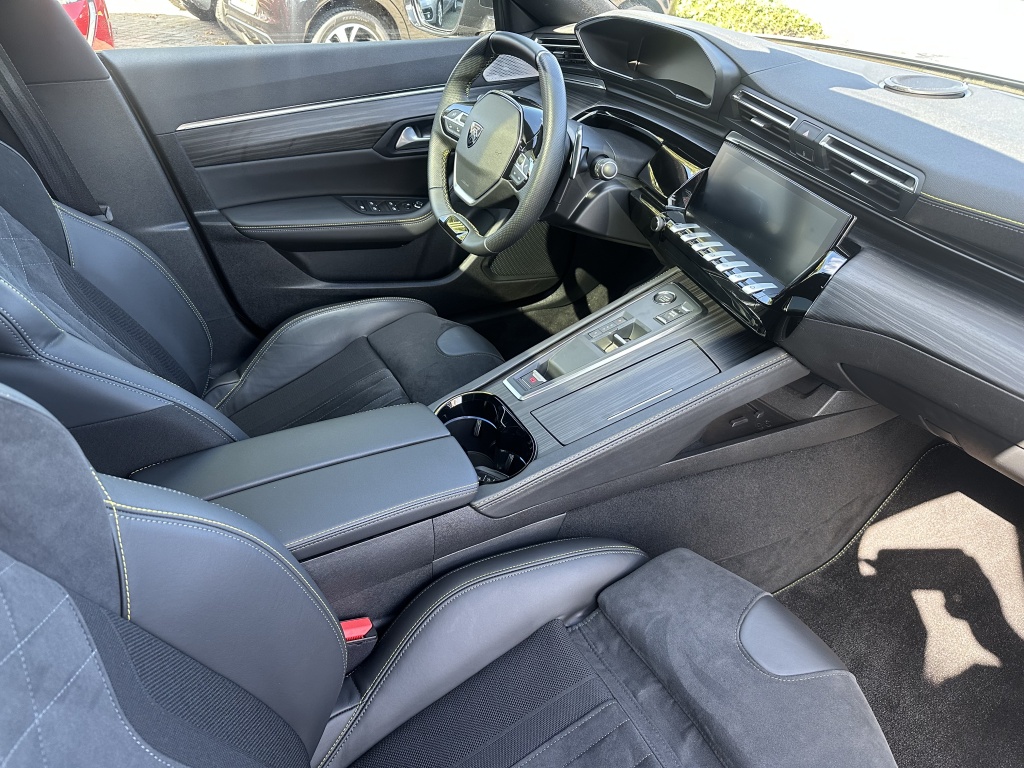 Peugeot 508 Peugeot 508 SW 1.6 HYbrid PSE 360 | Panorama Pack |