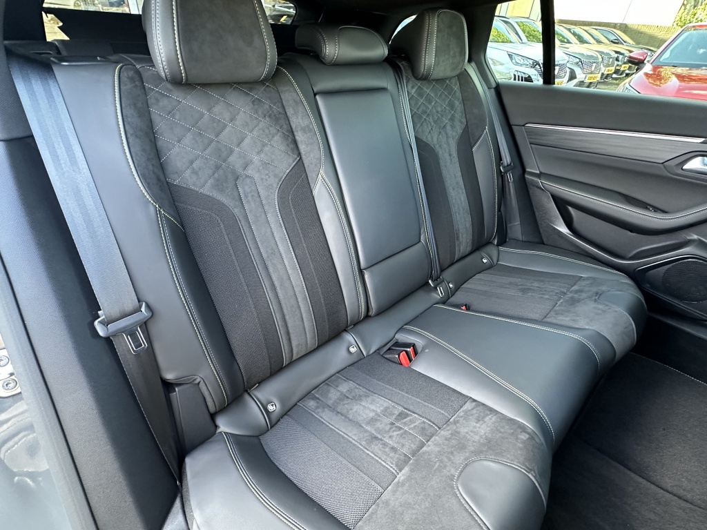 Peugeot 508 Peugeot 508 SW 1.6 HYbrid PSE 360 | Panorama Pack |