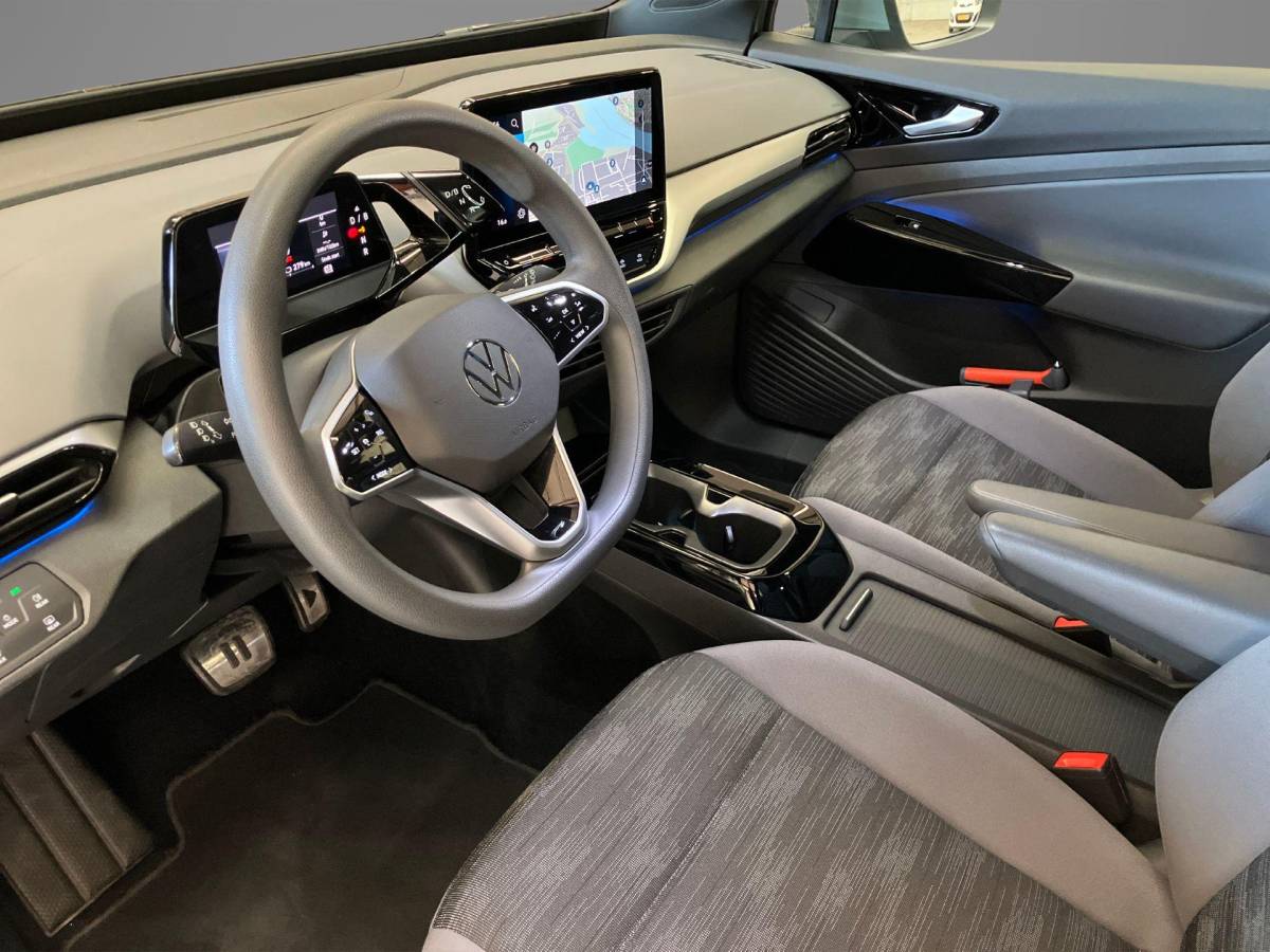 Volkswagen ID.4 Volkswagen ID.4 Pro 128KW/174PK 77 kWh · Camera · Warmtepomp · Apple/Android Car Play · SOH 95,6% · Fabrieksgarantie t/m 23-05-2027 of 100.000KM ·