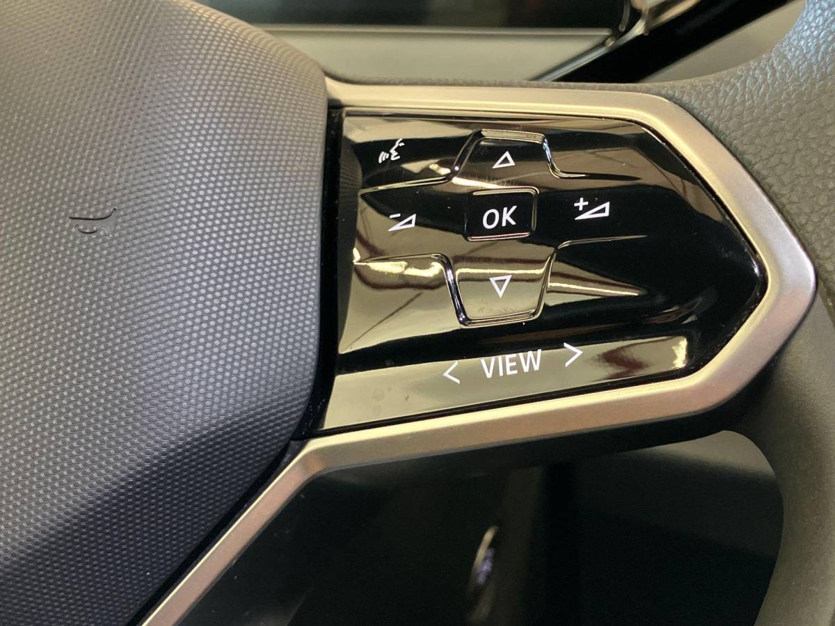 Volkswagen ID.4 Volkswagen ID.4 Pro 128KW/174PK 77 kWh · Camera · Warmtepomp · Apple/Android Car Play · SOH 95,6% · Fabrieksgarantie t/m 23-05-2027 of 100.000KM ·