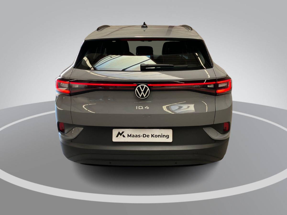 Volkswagen ID.4 Volkswagen ID.4 Pro 128KW/174PK 77 kWh · Camera · Warmtepomp · Apple/Android Car Play · SOH 95,6% · Fabrieksgarantie t/m 23-05-2027 of 100.000KM ·