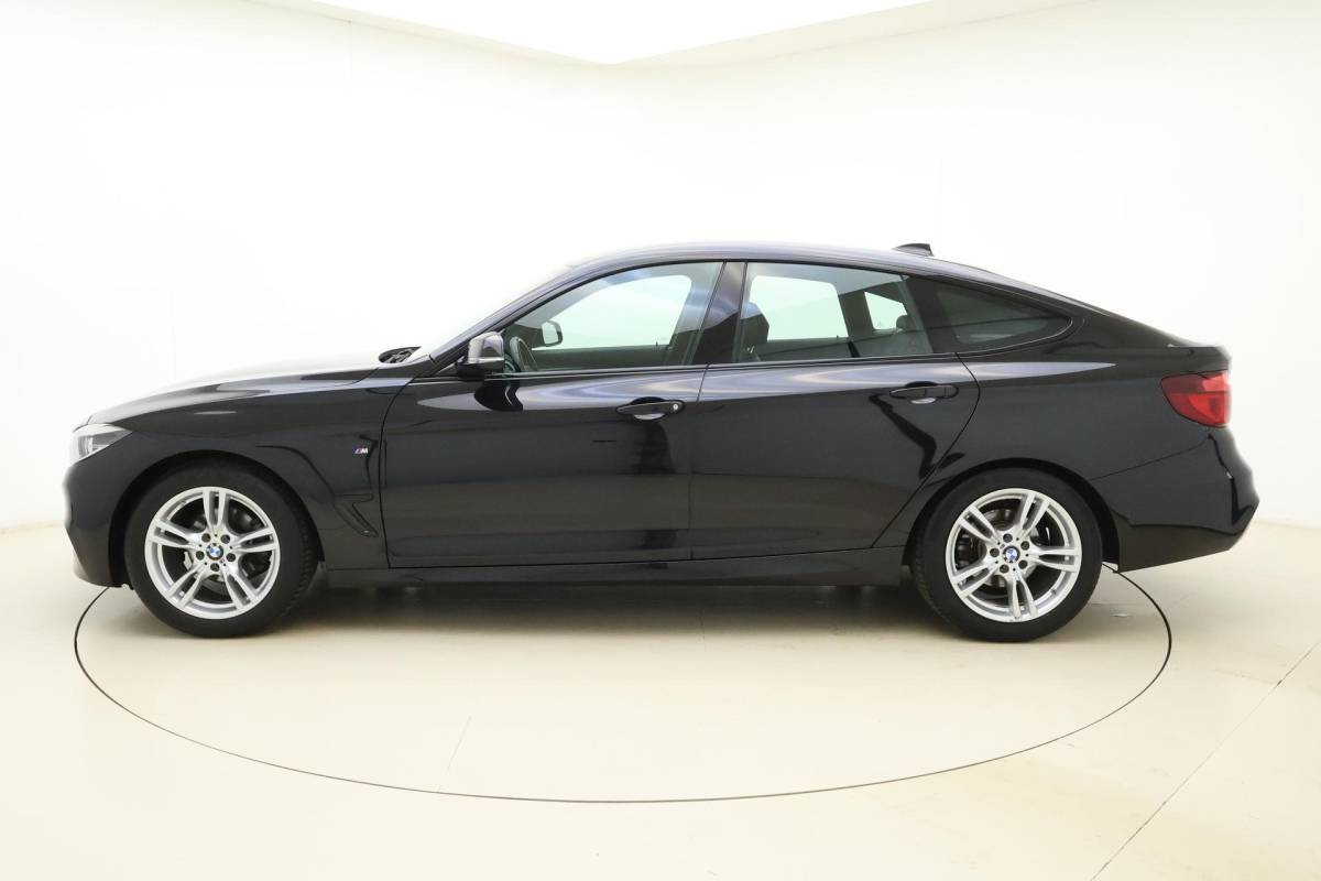 BMW 3 Serie BMW 3-serie Gran Turismo 320i High Executive Edition | Lederen bekleding | M Sport pakket | Trekhaak | Stoelverwarming | Keyless | Navigatie | Weinig kilometers | Climate control