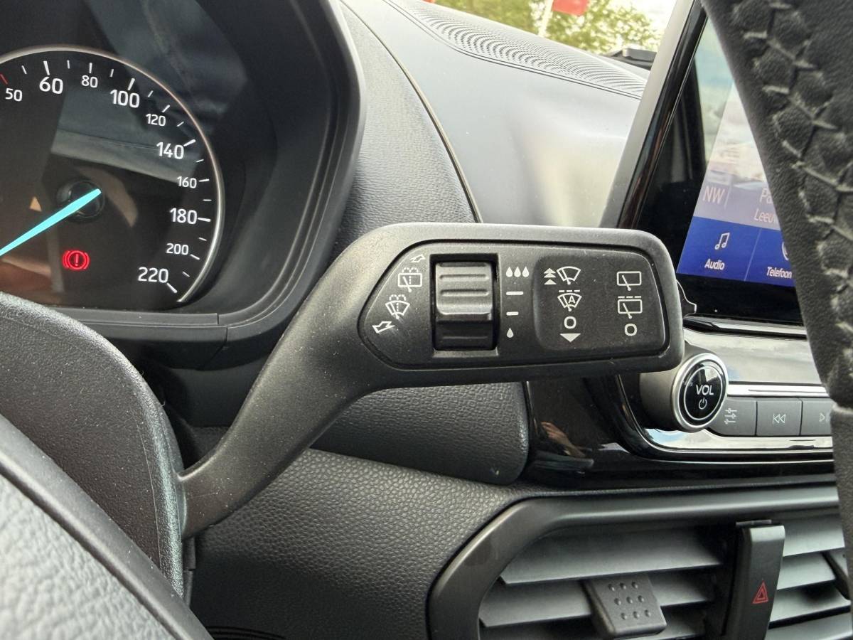 Ford EcoSport Ford EcoSport 1.0 EcoBoost Titanium 125pk | Winterpack | BLIS | SYNC 3 Navigatie | Trekhaak | Apple carplay/Android auto |