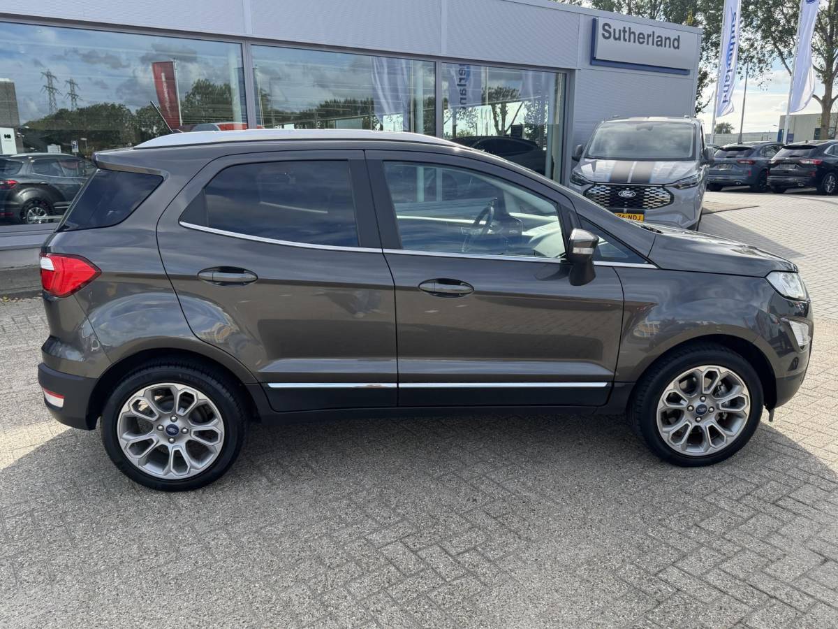 Ford EcoSport Ford EcoSport 1.0 EcoBoost Titanium 125pk | Winterpack | BLIS | SYNC 3 Navigatie | Trekhaak | Apple carplay/Android auto |