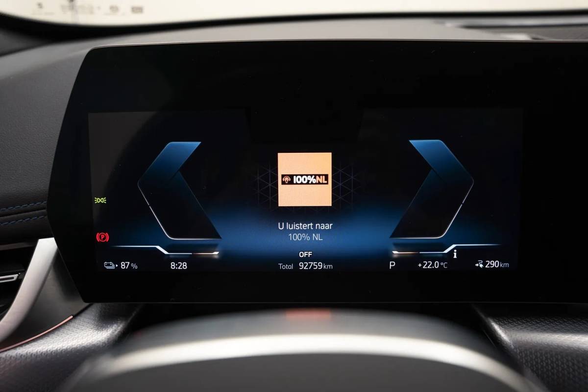 BMW iX1 BMW iX1 xDrive30 M Sport [ SOH 93,5% ] [ Panorama Stuur-&Stoelverwarming Camera ]
