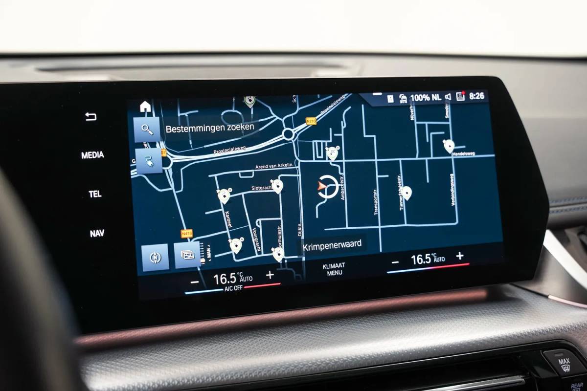 BMW iX1 BMW iX1 xDrive30 M Sport [ SOH 93,5% ] [ Panorama Stuur-&Stoelverwarming Camera ]