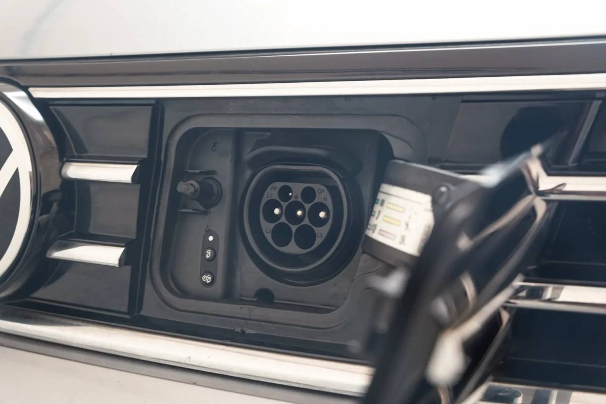 Volkswagen Passat Volkswagen Passat 1.4 TSI PHEV GTE Business [ LED Navi Camera ergoActive Stoelverwarming Trekhaak ]