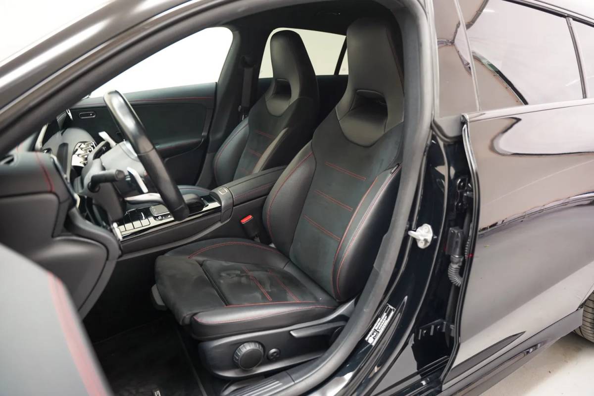 Mercedes-Benz CLA Mercedes-Benz CLA-Klasse 250 e Premium Plus AMG [ Nightpakket Stoelverwarming LED ]