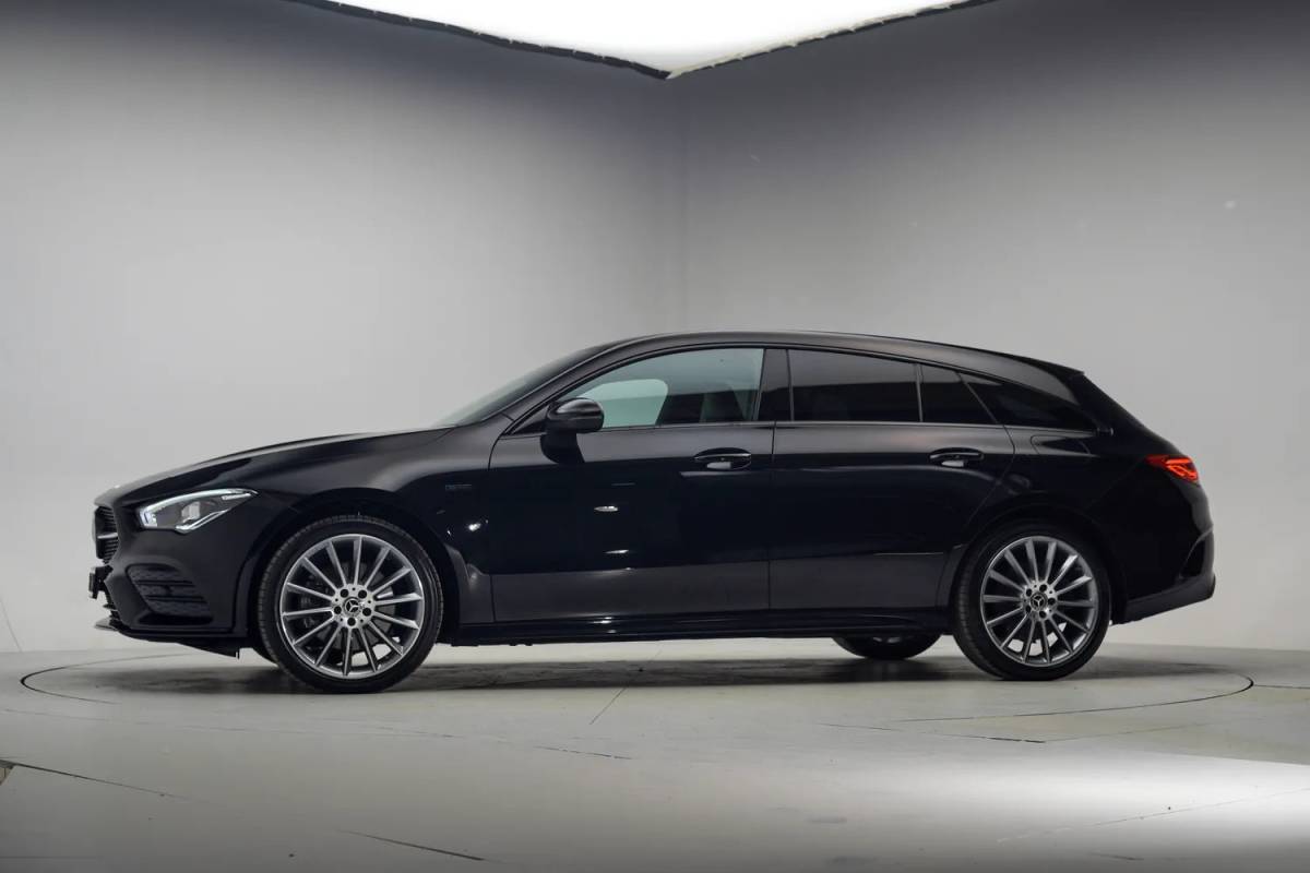 Mercedes-Benz CLA Mercedes-Benz CLA-Klasse 250 e Premium Plus AMG [ Nightpakket Stoelverwarming LED ]