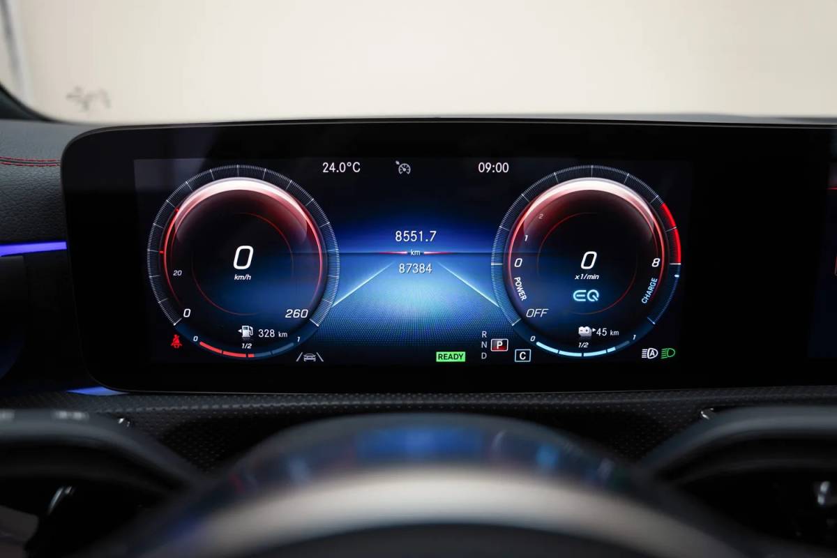 Mercedes-Benz CLA Mercedes-Benz CLA-Klasse 250 e Premium Plus AMG [ Nightpakket Stoelverwarming LED ]